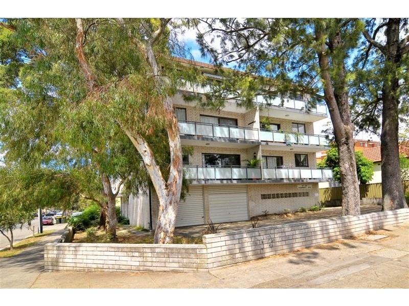 2/37-41 Harnett Ave, Marrickville NSW 2204