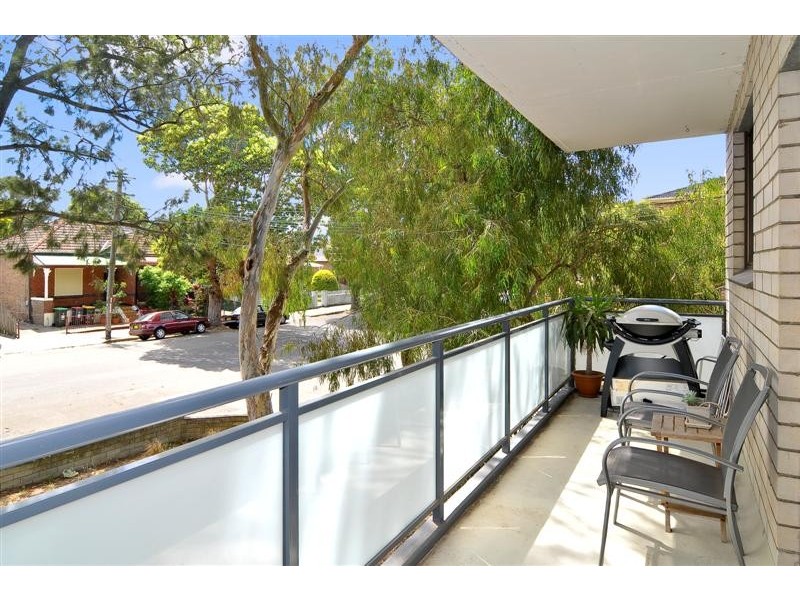 2/37-41 Harnett Ave, Marrickville NSW 2204