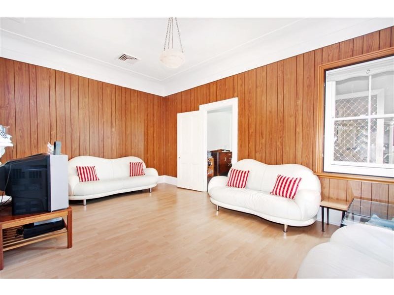 98  Park Road, Sydenham NSW 2044