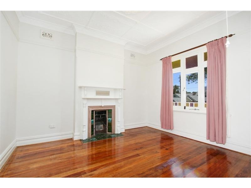 40 Hanks St, Ashfield NSW 2131