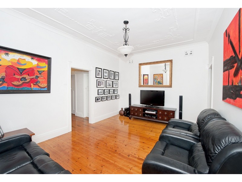 320 Unwins Bridge Road, Tempe NSW 2044