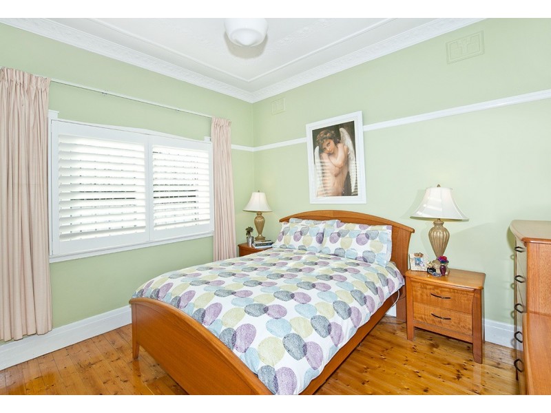 320 Unwins Bridge Road, Tempe NSW 2044