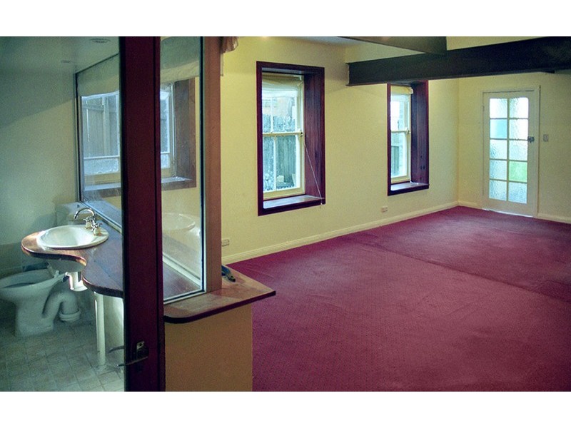 18 Hilltop Ave, Marrickville NSW 2204