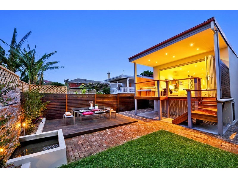 11 Lymerston Street, Tempe NSW 2044