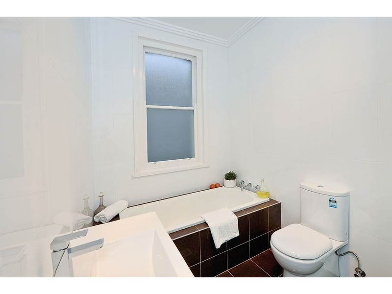 11 Lymerston Street, Tempe NSW 2044