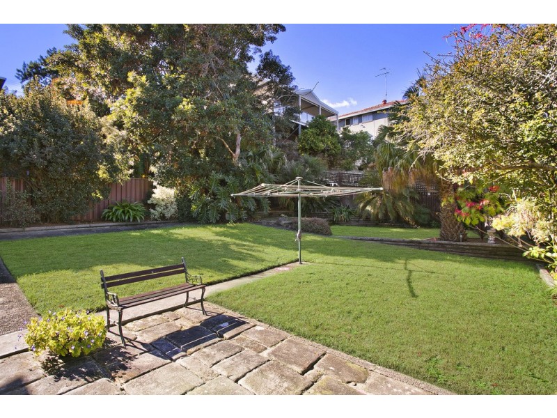 9 Highlands Cres, Earlwood NSW 2206