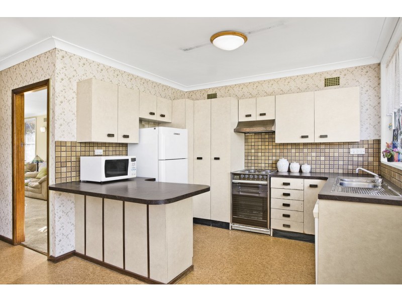 9 Highlands Cres, Earlwood NSW 2206