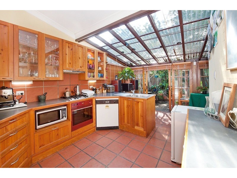 11a Yelverton Street, St Peters NSW 2044