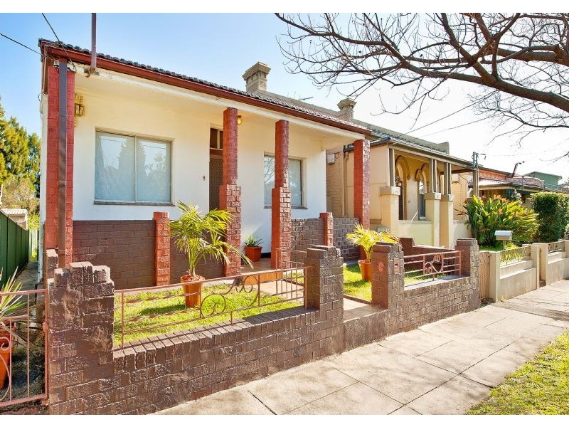 8 Edgar Street, Tempe NSW 2044