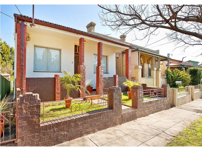 8 Edgar Street, Tempe NSW 2044