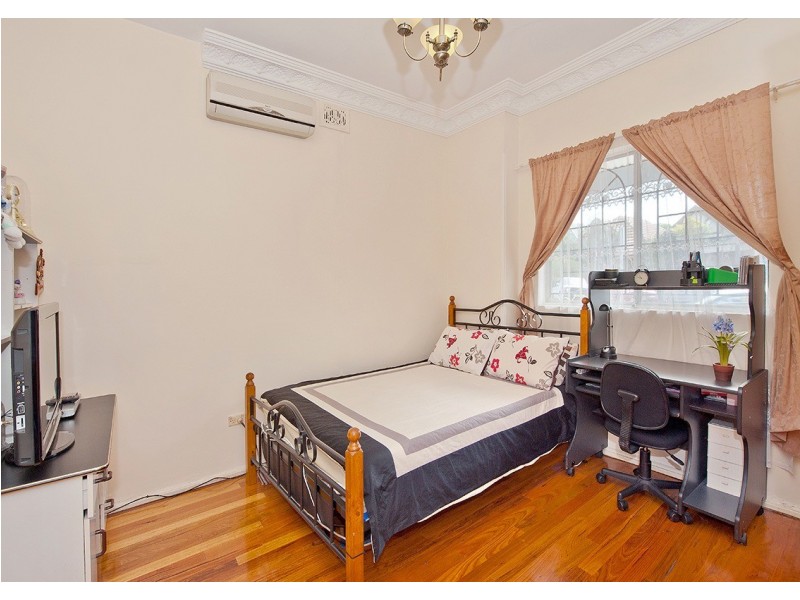 28 Calvert Street, Marrickville NSW 2204