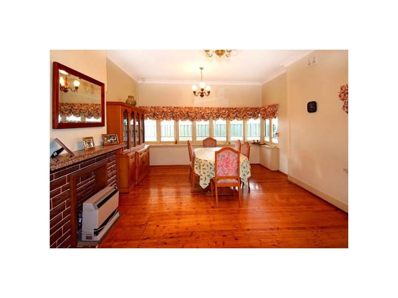 24 Hamilton Avenue, Earlwood NSW 2206