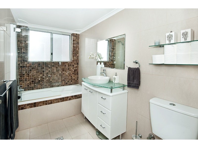 8/23-25 Henson Street, Marrickville NSW 2204