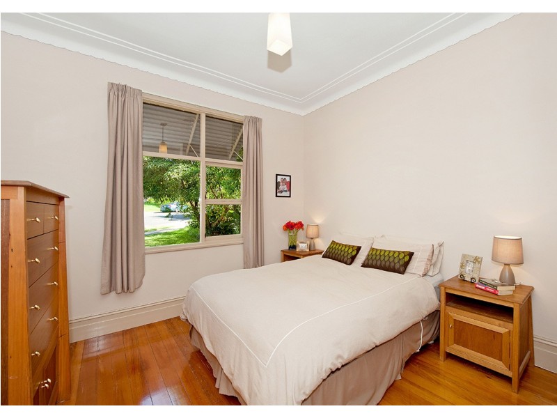 17 Macquarie Road, Earlwood NSW 2206