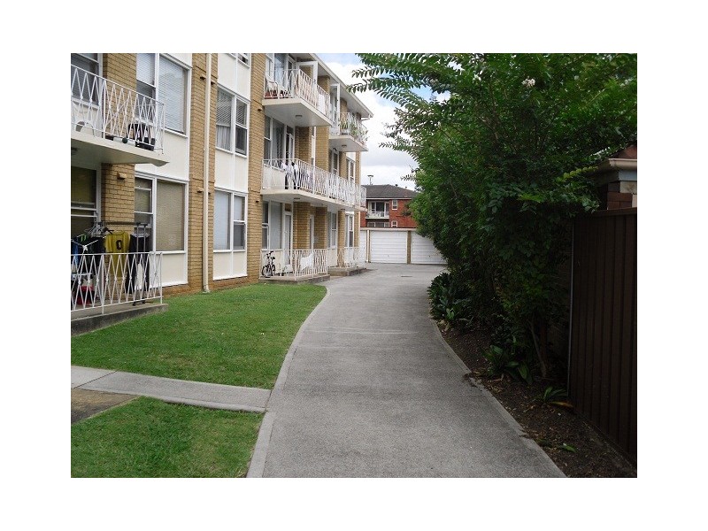 11/10 Orpinton Street, Ashfield NSW 2131