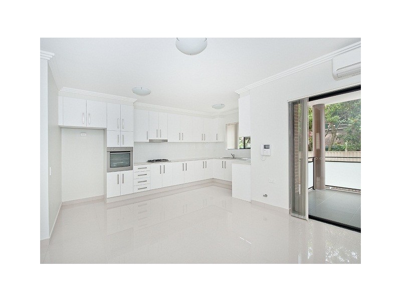 2/8-10 Ewart Street, Marrickville NSW 2204