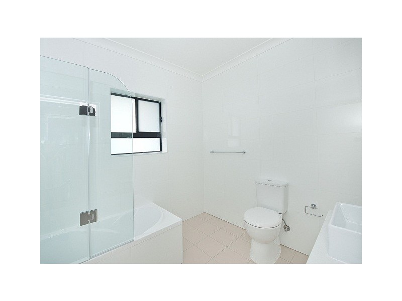 8/8-10 Ewart Street, Marrickville NSW 2204