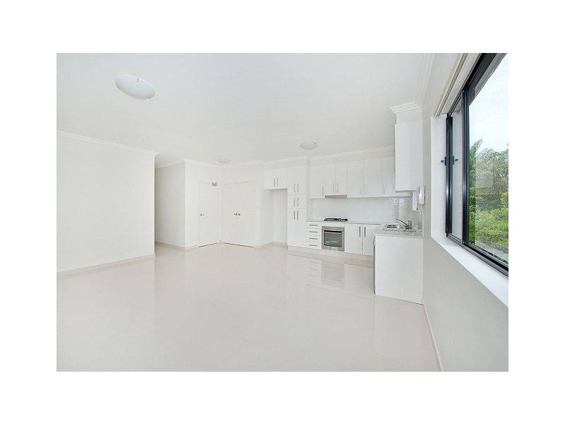 8/8-10 Ewart Street, Marrickville NSW 2204