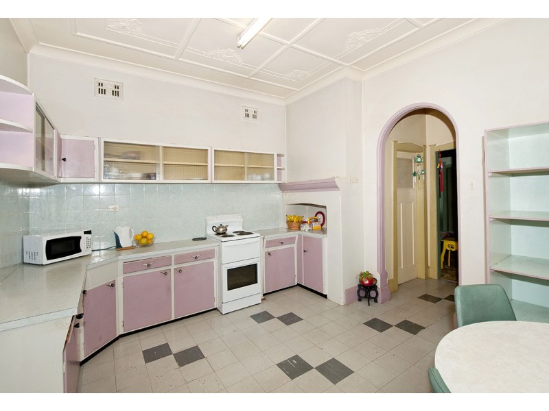 318 Unwins Bridge Road, Tempe NSW 2044