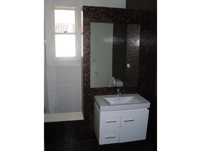 18 Sutherland Street, St Peters NSW 2044