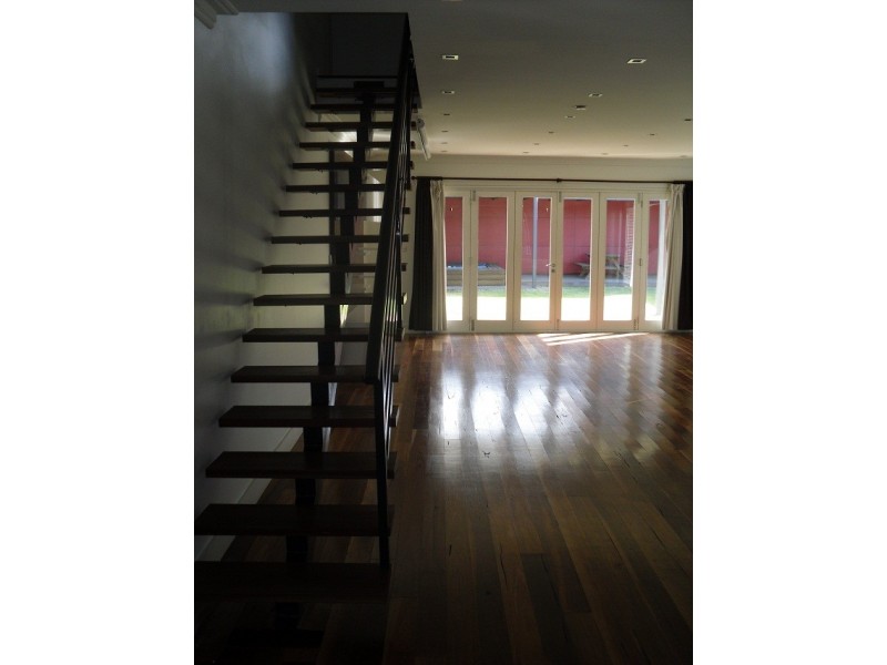 18 Sutherland Street, St Peters NSW 2044