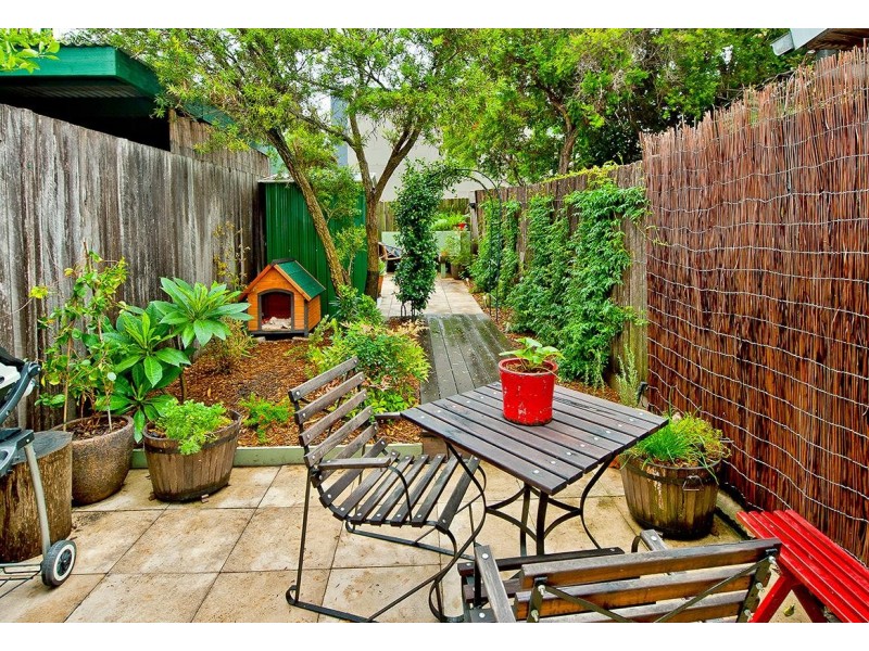 16 Philpott Street, Enmore NSW 2042