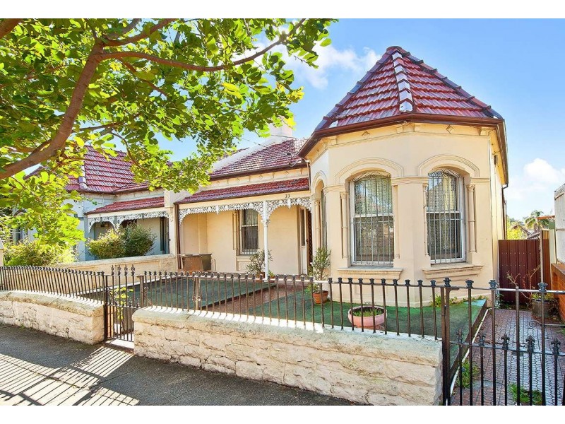 33 Warren Road, Marrickville NSW 2204