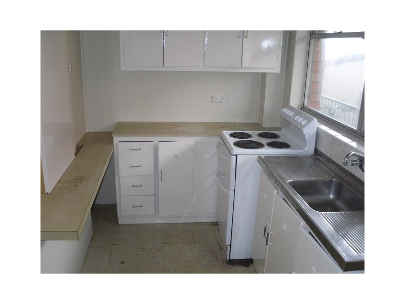 2/98 Petersham Road, Marrickville NSW 2204