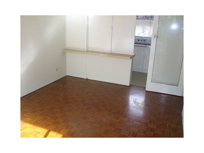 2/98 Petersham Road, Marrickville NSW 2204