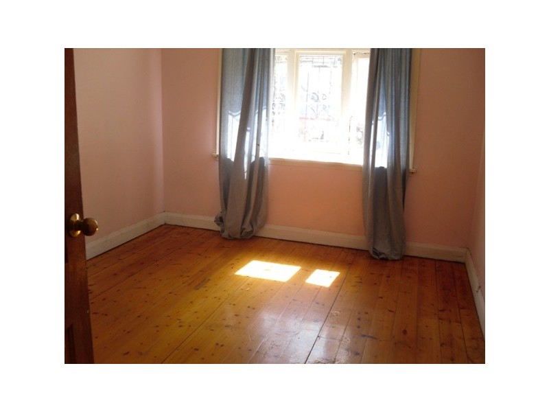 8 Belgrave Street, Petersham NSW 2049