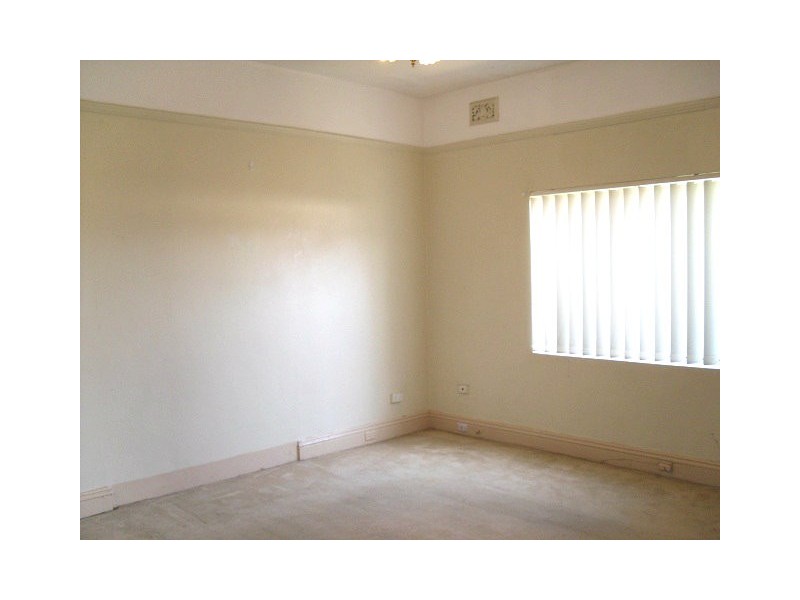 12 Quarry Street, Tempe NSW 2044