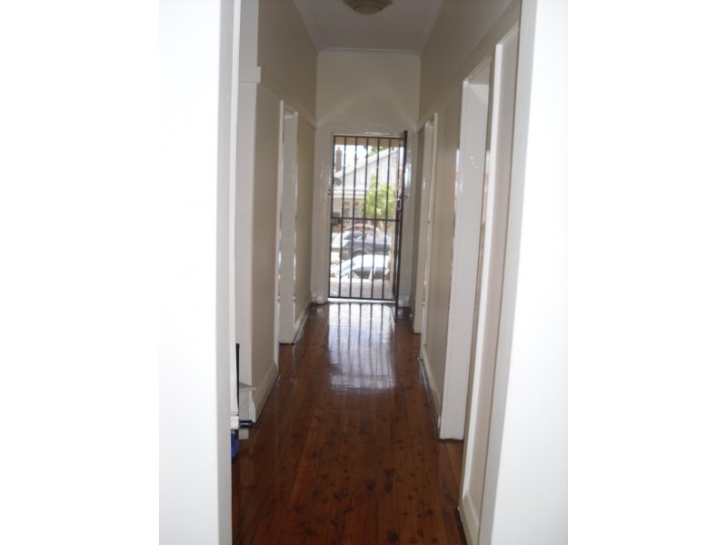 10 Leofrene Avenue, Marrickville NSW 2204