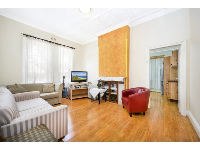 33 Moncur St, Marrickville NSW 2204