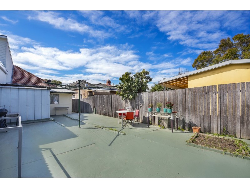 33 Moncur St, Marrickville NSW 2204