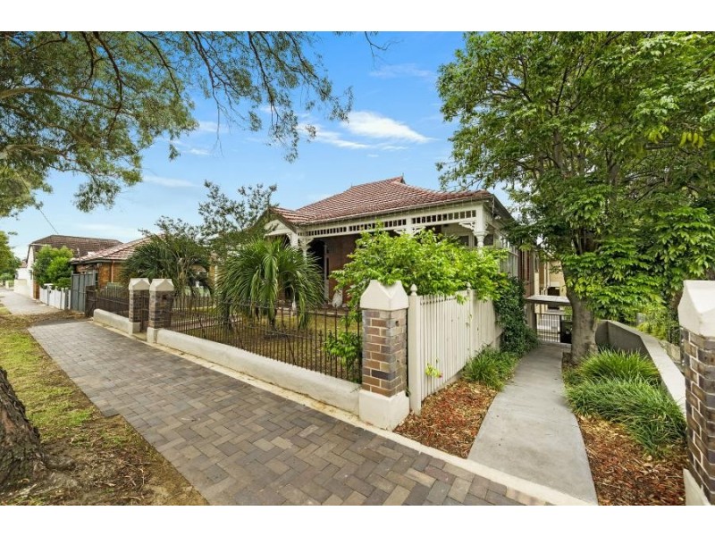 4/3 Anderton Street, Marrickville NSW 2204