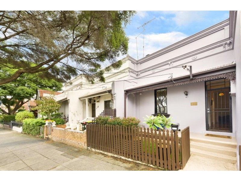 121 Petersham Road, Marrickville NSW 2204