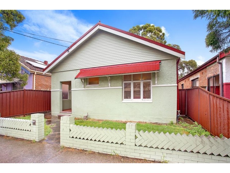 4 Surrey Street, Marrickville NSW 2204