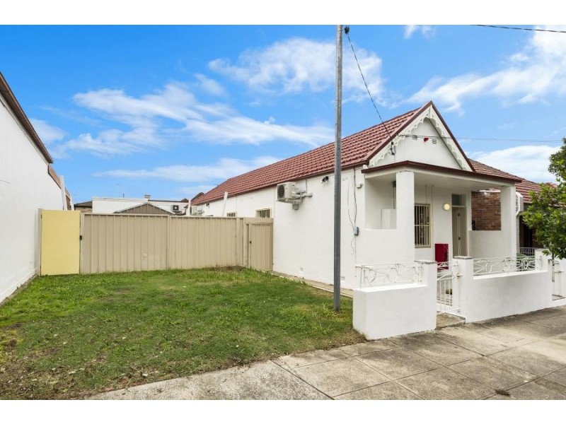 4 Cavey St, Marrickville NSW 2204