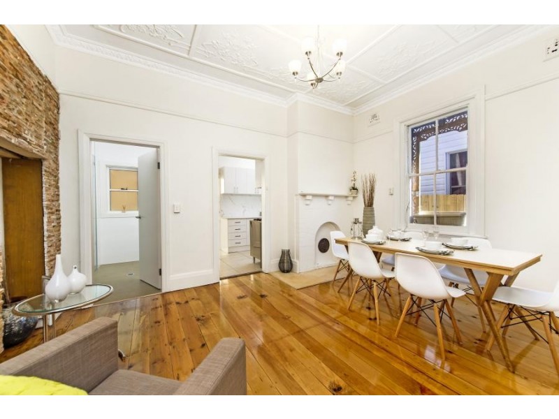 8 Hillcrest Street, Tempe NSW 2044