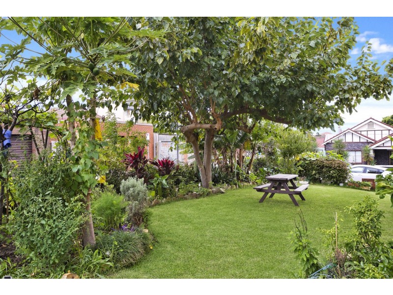 8/6 Esk Street, Marrickville NSW 2204