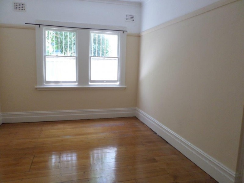 2/7 Roach Street, Marrickville NSW 2204