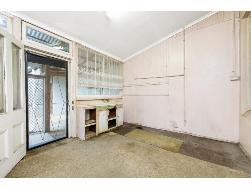 23 Woodland St, Marrickville NSW 2204