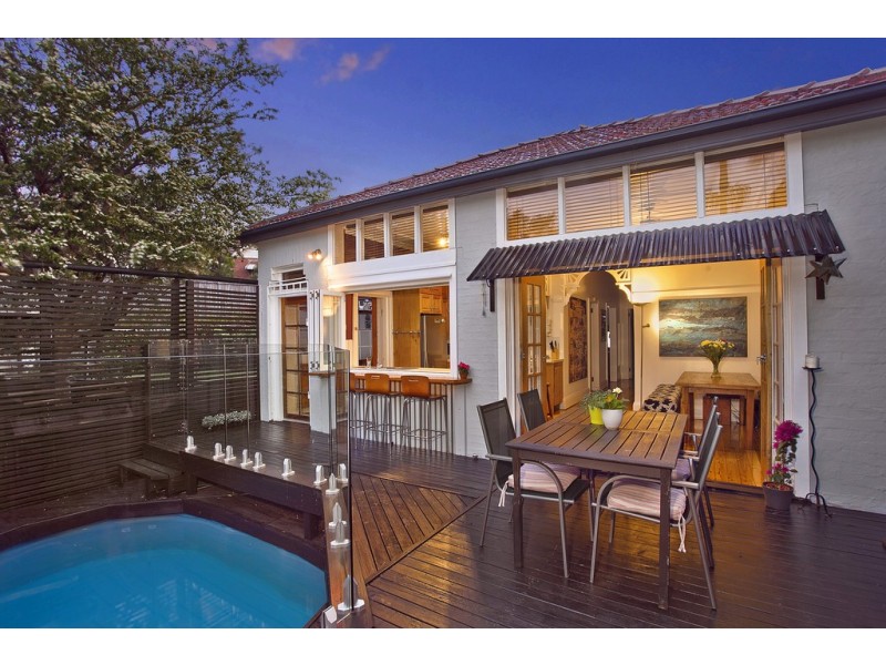 1 Riverside Crescent, Marrickville NSW 2204