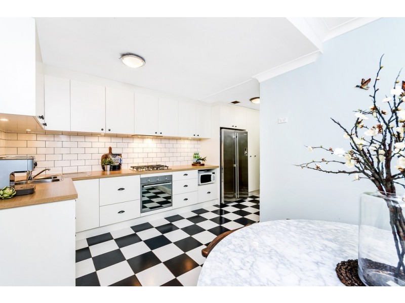 10 Yelverton Street, Sydenham NSW 2044