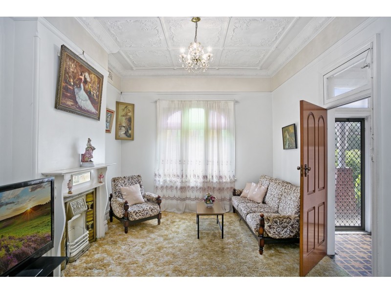 23 Woodcourt Street, Marrickville NSW 2204