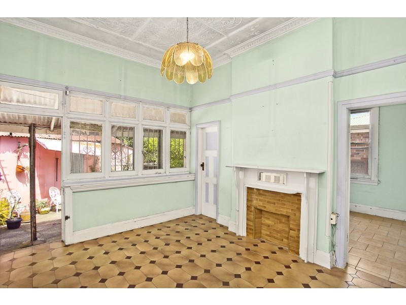 2 Ewart Street, Marrickville NSW 2204