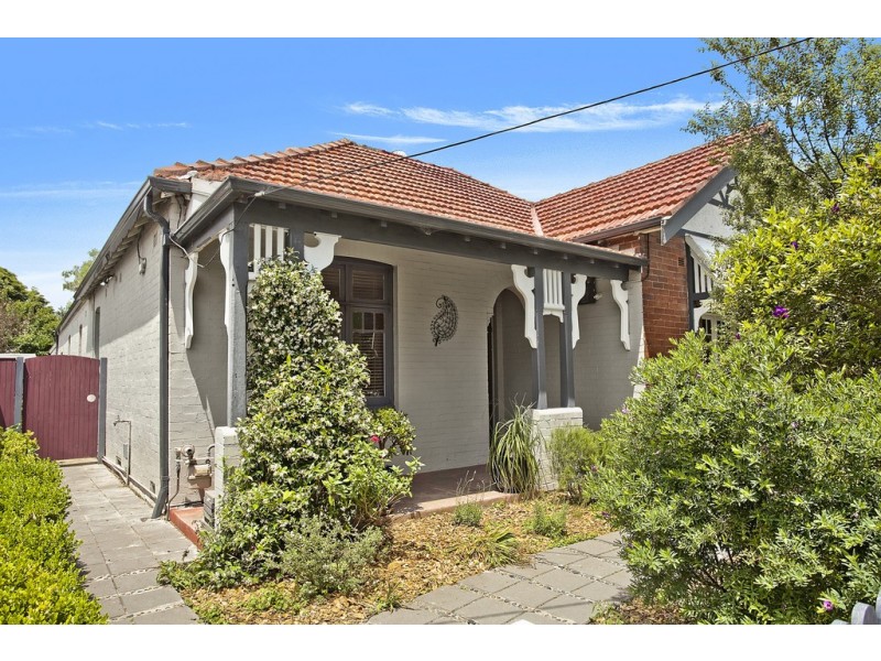 19 Woodbury Street, Marrickville NSW 2204