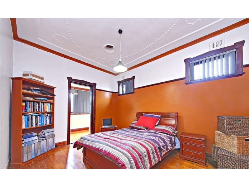 8 Harriet Street, Marrickville NSW 2204