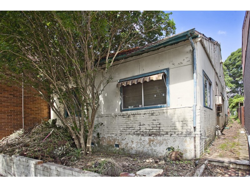 9 Terry Road, Dulwich Hill NSW 2203