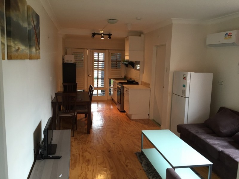 8A Harriet Street, Marrickville NSW 2204